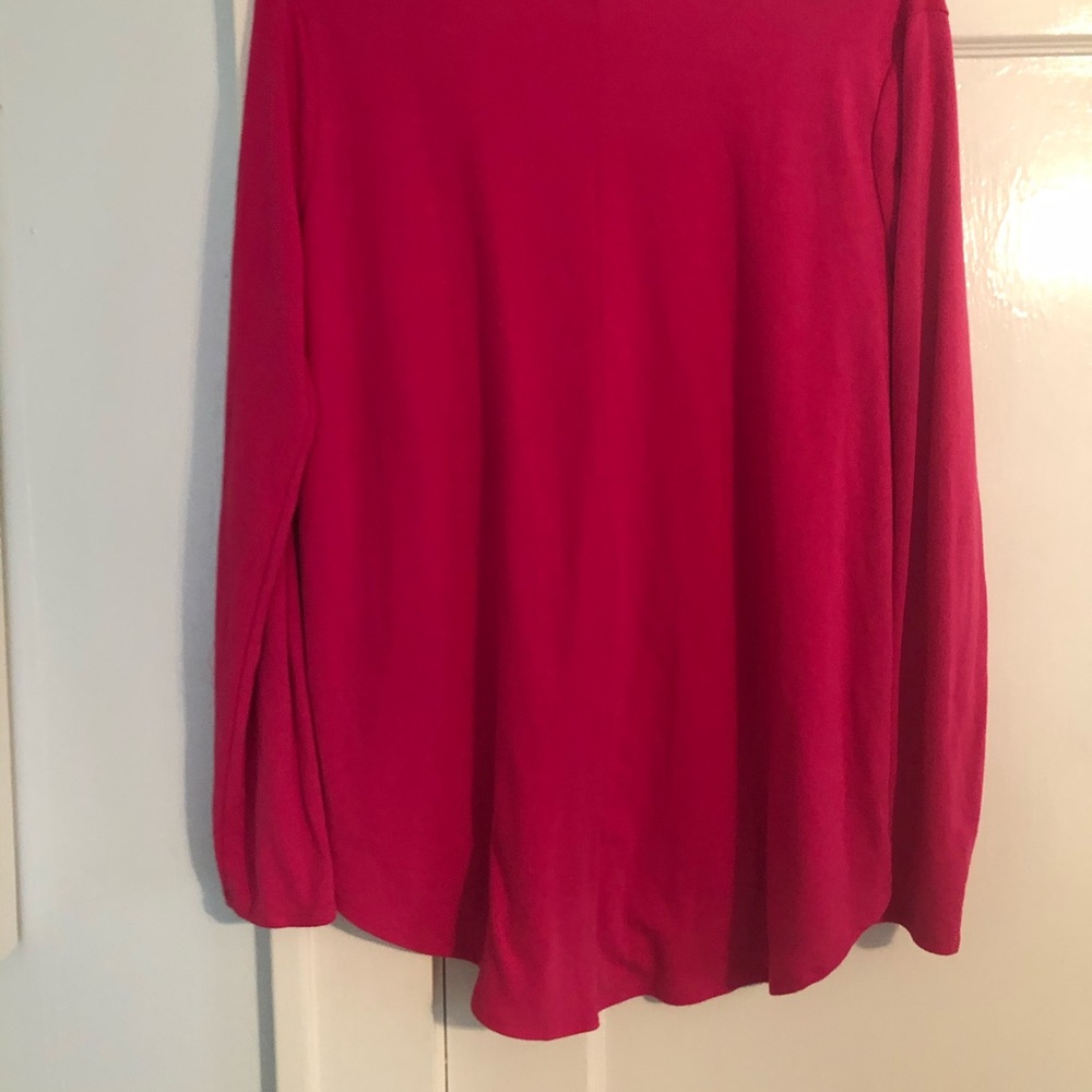 Women’s Top - Picture 2 of 4